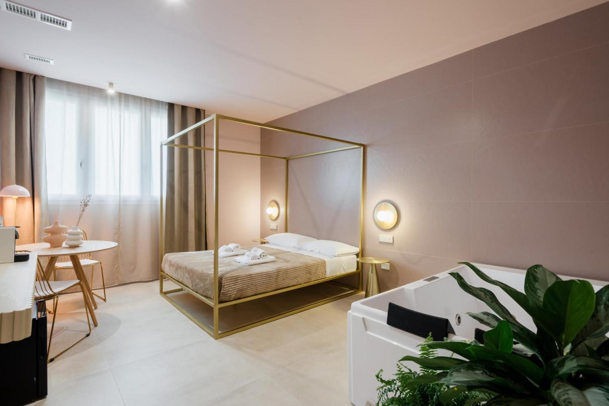 Porta D'oro Charming House Ii &